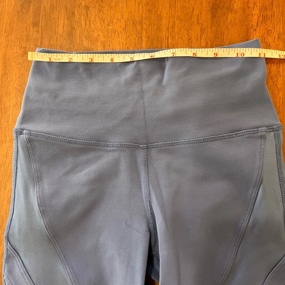 Alo Yogy High Waist Epic Legging in light Blue . Size XS